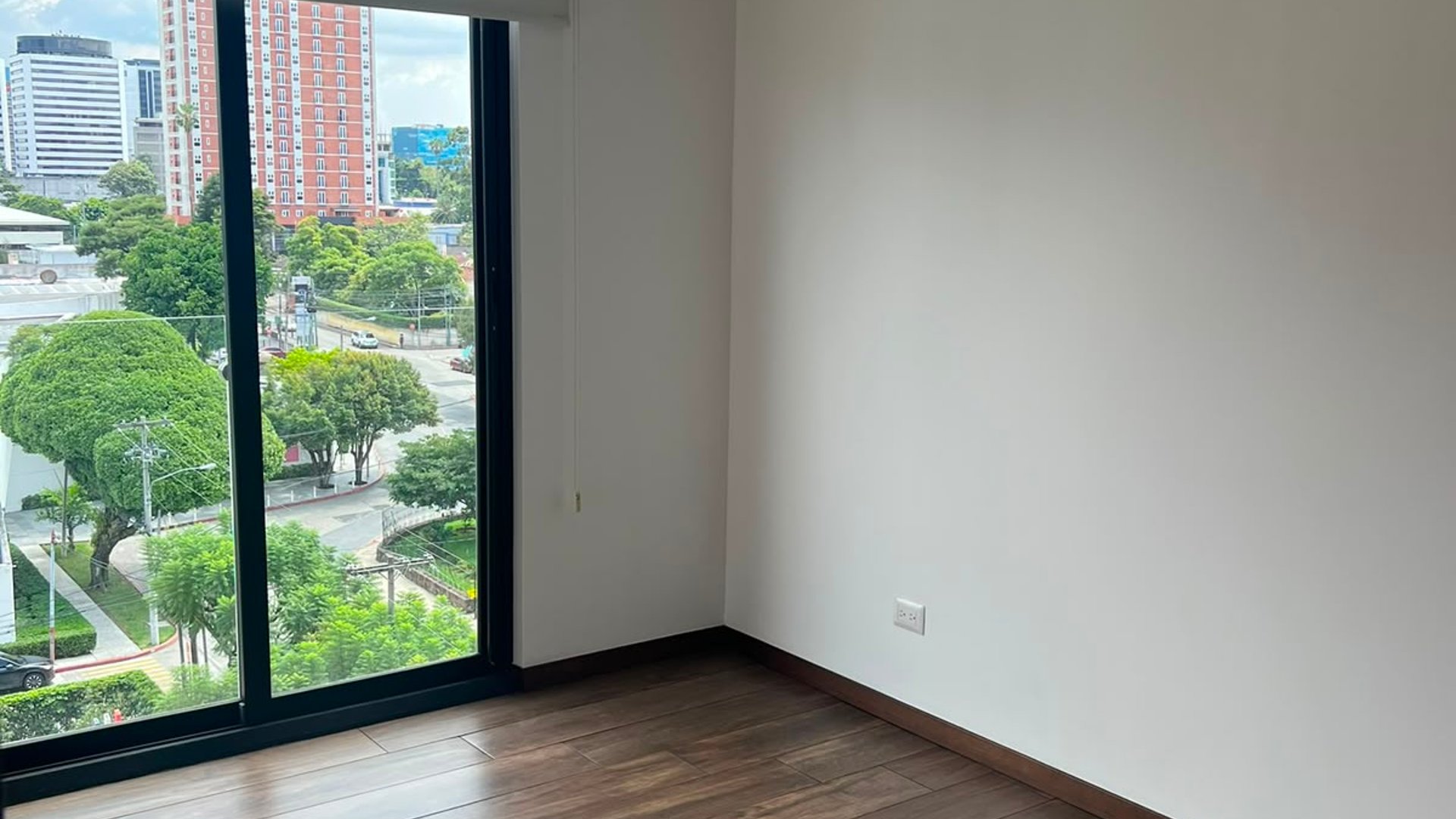 ???? APARTAMENTO EN RENTA – 2 HAB + LÍNEA BLANCA | BRUNELO | ZONA 10 - Miniatura 7