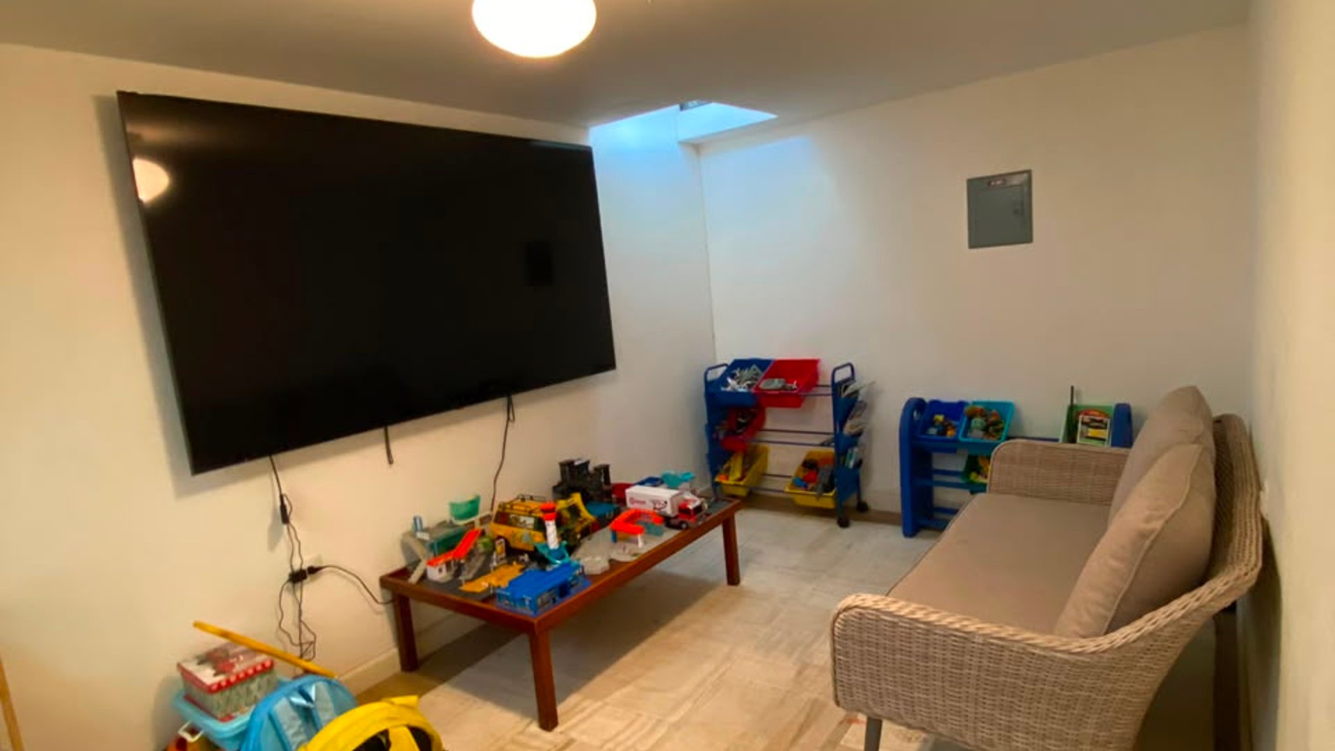 ???? CASA EN RENTA – 4 HAB + PISCINA CLIMATIZADA | VH, ZONA 15 - Miniatura 3