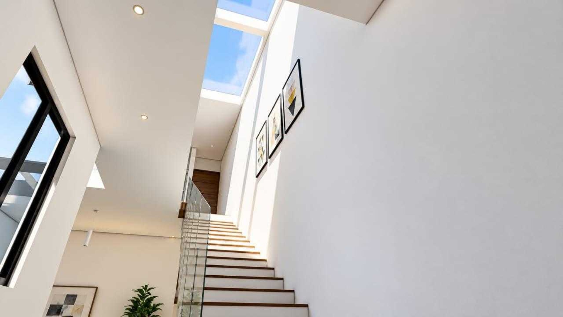 VENTA|CASA EN PLANOS????Condominio Puerta de Hierro,Hacienda Real,Zona 16 - Miniatura 7