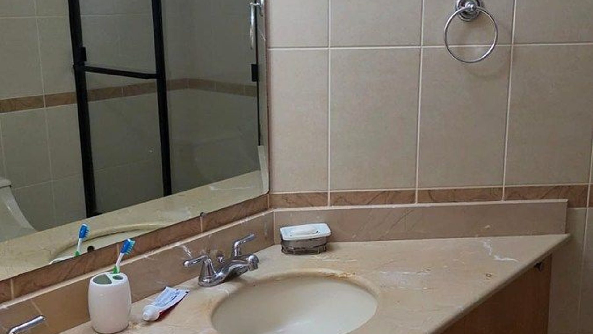 APARTAMENTO EN ALQUILER EN ZONA 14 - Miniatura 3