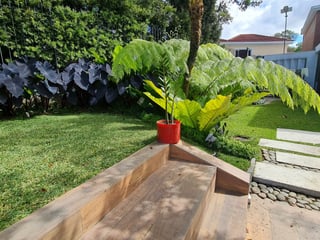 Lujosa casa en venta, Alamedas de Jacarandas, zona 16 - 5