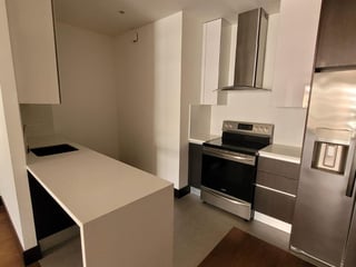 Apartamento en venta en Edificio Vistana zona 14 - 2