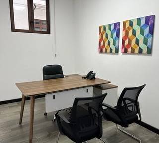 OFICINA EN RENTA EN CAYALÁ  ZONA 16