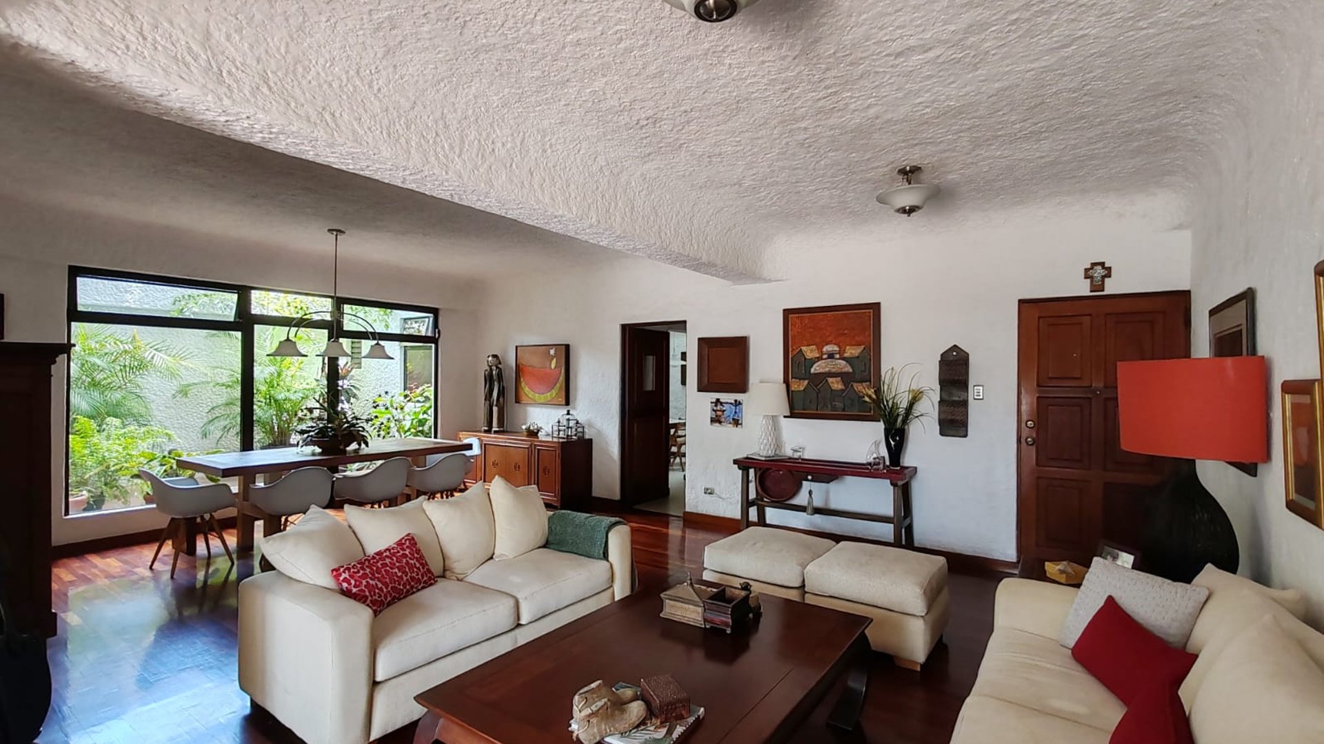 Apartamento en Venta Edificio El Boulevard zona 15 VH2