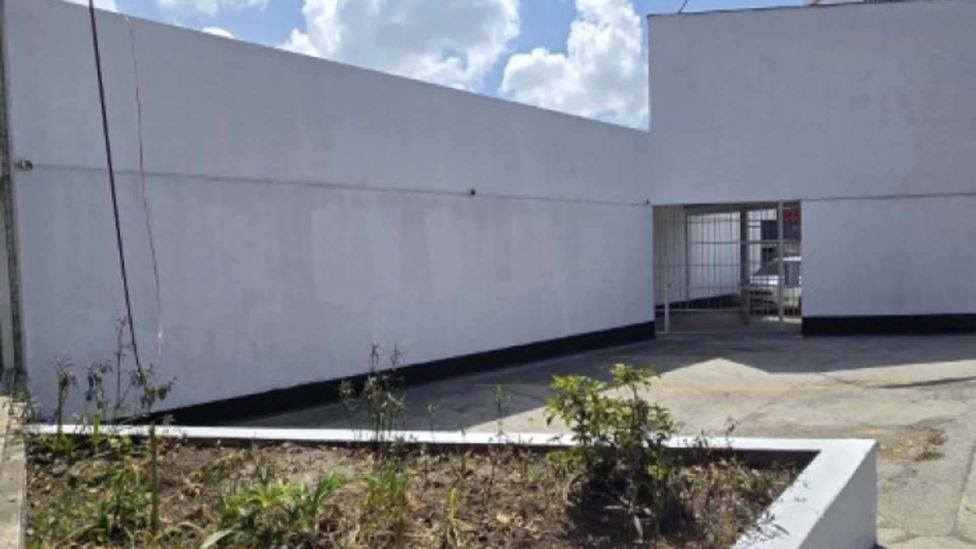 Propiedad para Uso Comercial en zona 12 - Miniatura 2