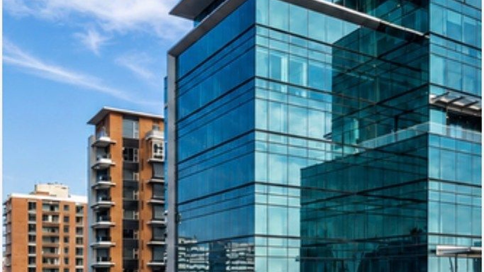 Oficina Corporativa en Renta – Edificio Óptima, Zona 10