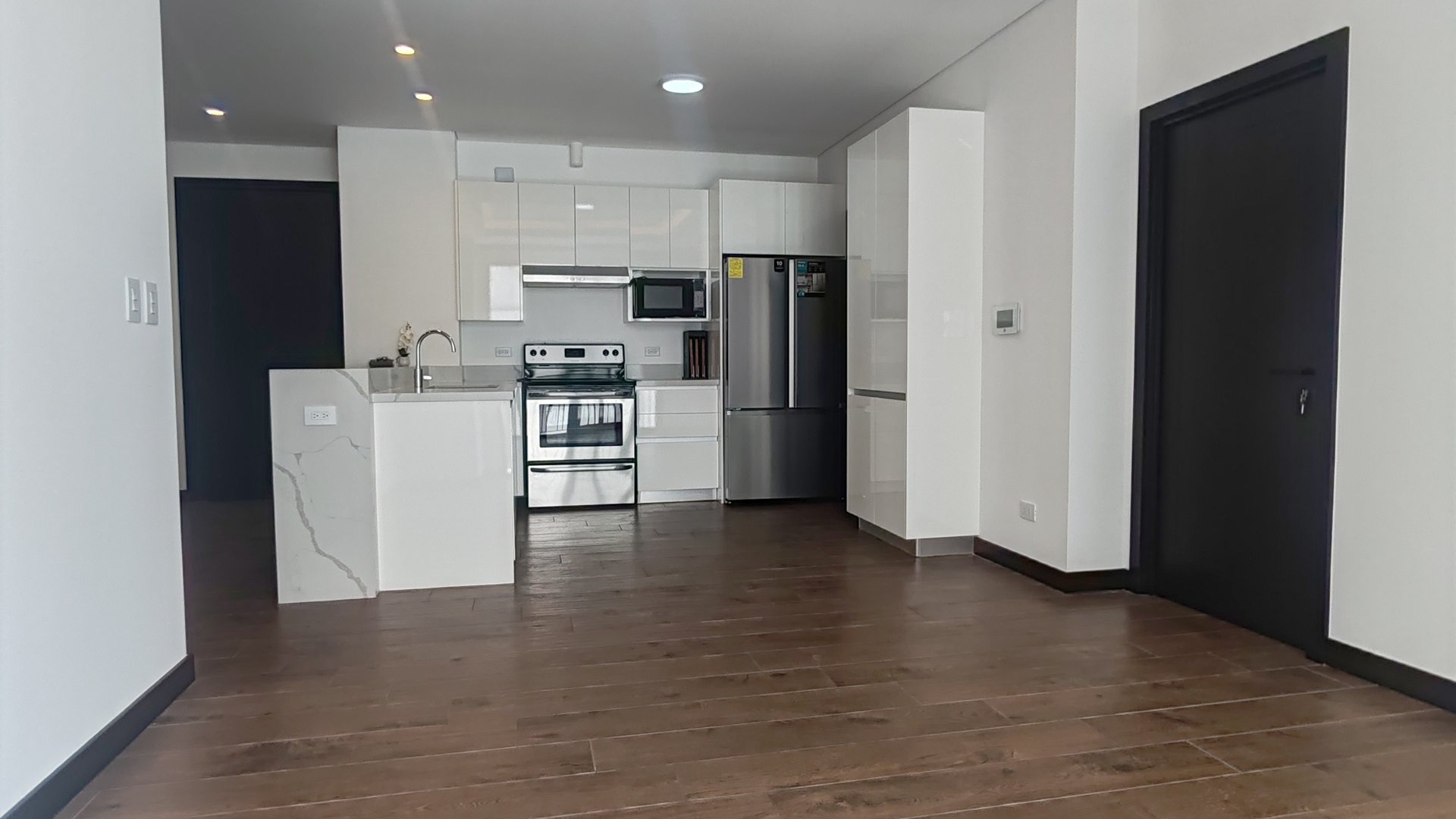 Apartamento en renta en Lirios de Cayala zona 16