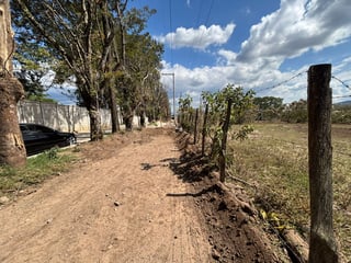 RENTA Terreno Carretera a Santa Elena Barillas Km 22.8 - 2
