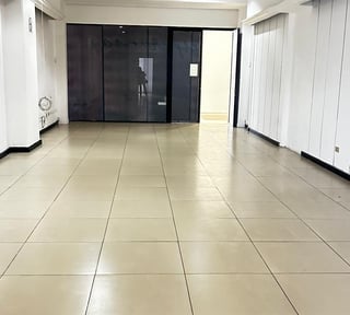 Local en Renta y Venta zona 10 / Pradera