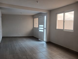 Vendo Linda Casa en Los Geranio San José Pinula - 2