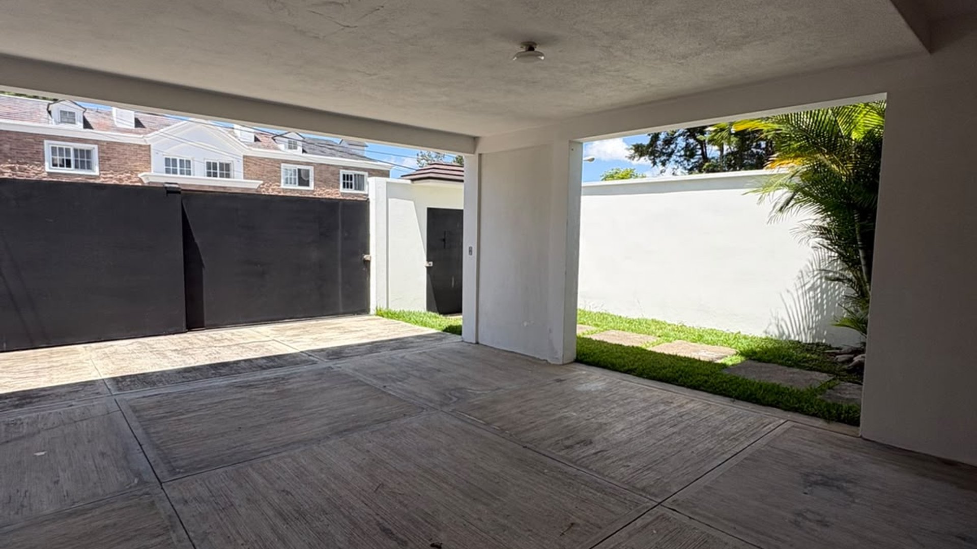 Casa en Alquiler Jardines de San Isidro, zona 16