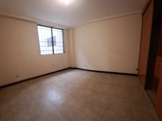 En alquiler Apartamento con 125.00m2 en Zona 10 - 3