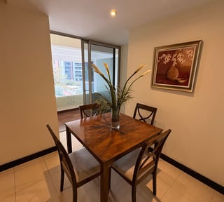 Alquilo Lindo Apartamento en Edificio Cobella zona 14