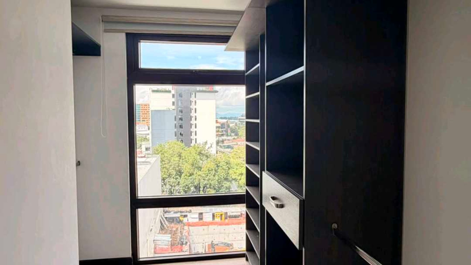 APARTAMENTO EN ALQUILER ???? Edificio Tres 15, Zona 13 - Miniatura 10