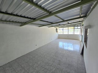 Renta de ofibodega de 900 metros en zona 9 Ref-6024 - 2
