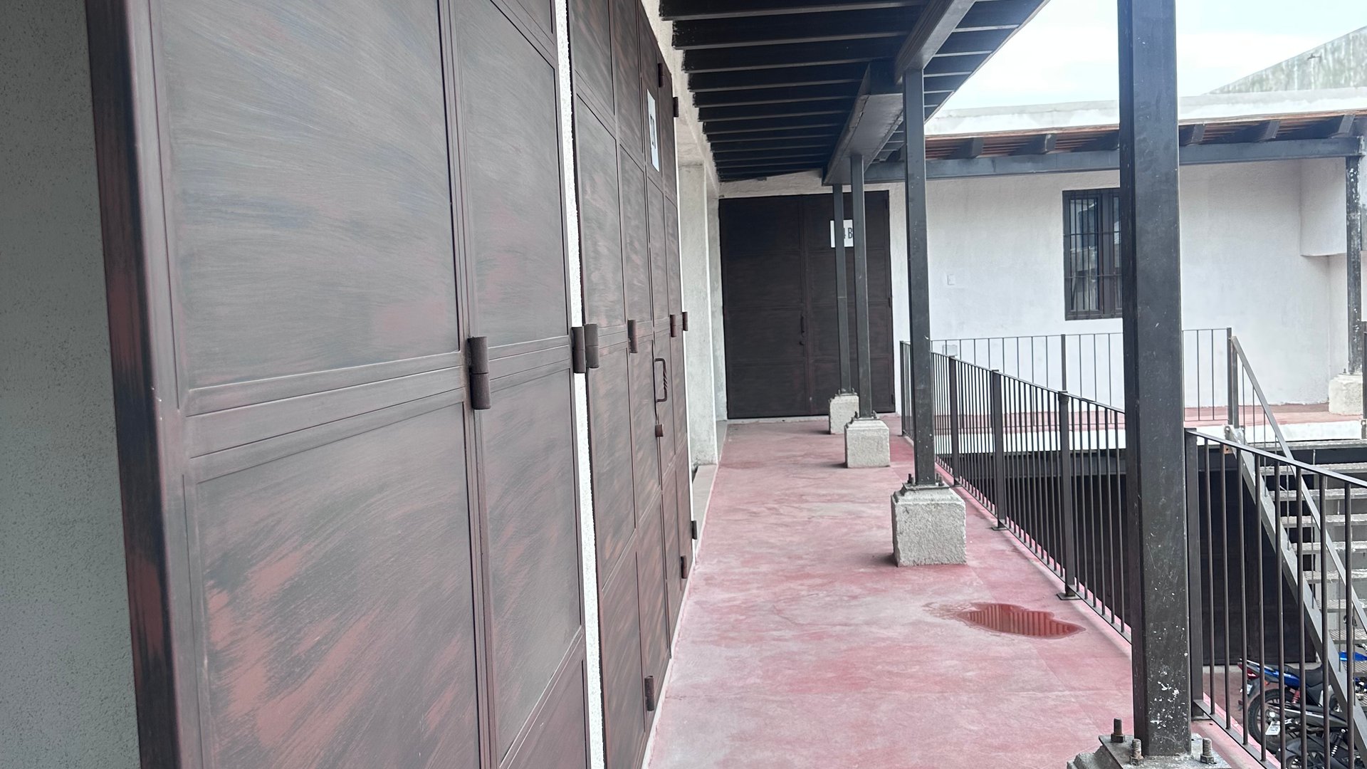 BODEGA CON SEGURIDAD EN RENTA CERCA DEL PANORAMA, ANTIGUA GUATEMALA - Miniatura 7