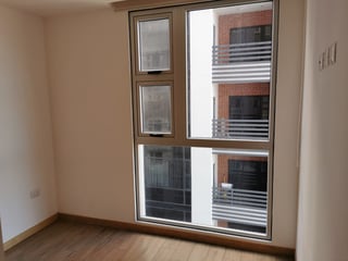 Apartamento en renta zona 10 / City Haus - 4