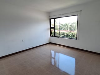 3 Bedroom House for Rent in Zona 13, Ciudad de Guatemala | Unfurnished, Parking, Garden - Image 3