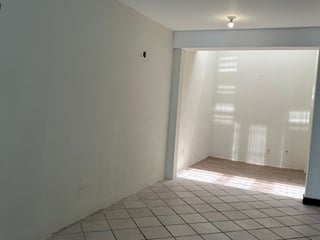 ALQUILER DE LINDA CASA - COLONIA VILLA SOL, ZONA 12 - 3
