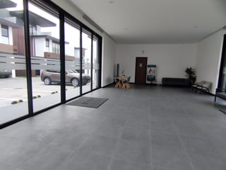 📍 CASA EN RENTA – 3 HAB + PARA ESTRENAR + JARDÍN | MOLIÉ | ZONA 10 - 3