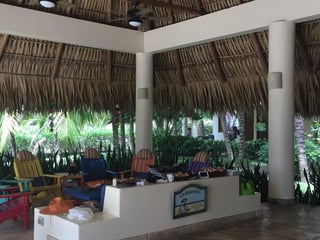 Beachfront 5-Bedroom House with Pool in Macamitas, Monterrico - Image 12
