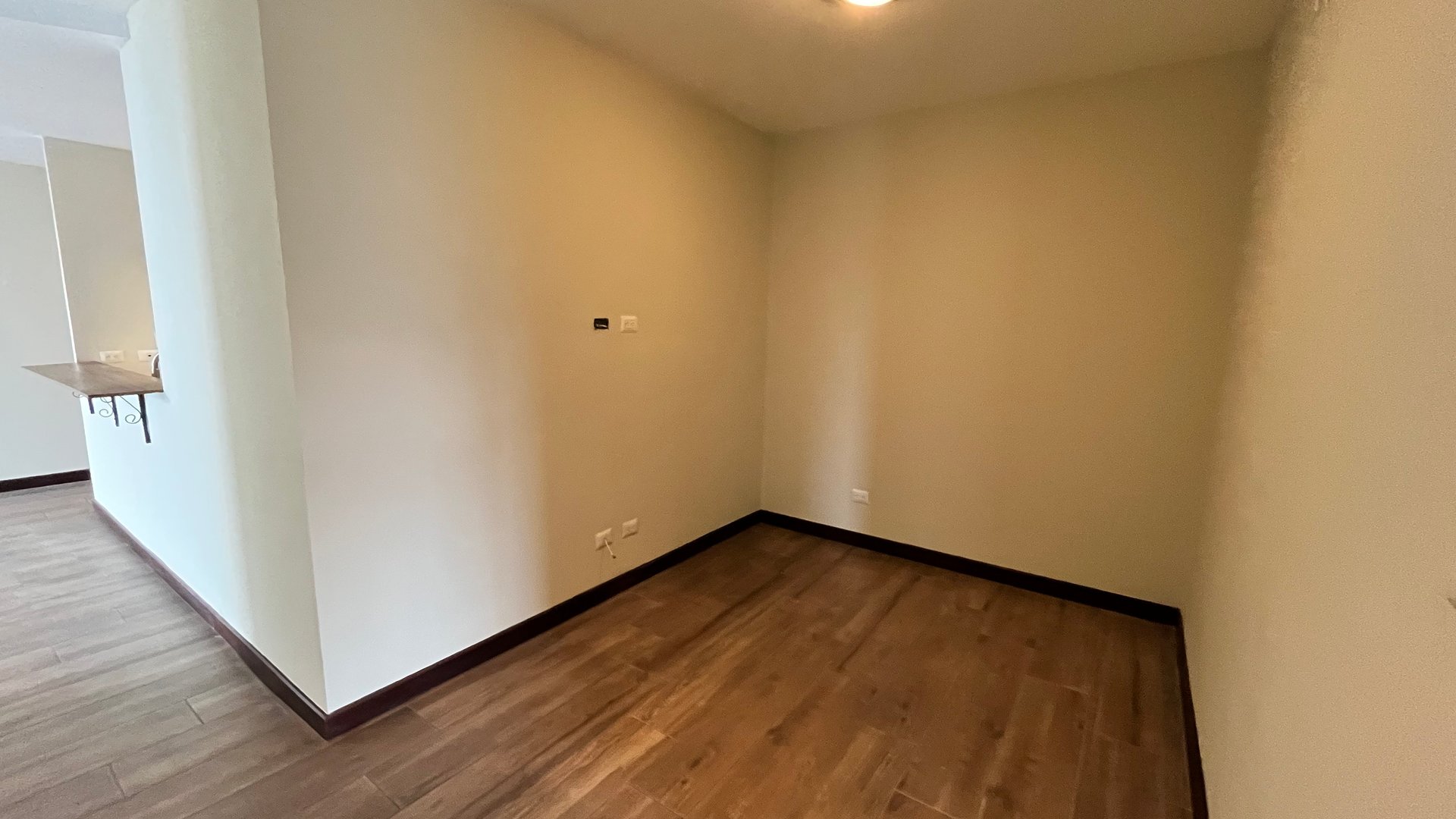 Apartamento en Alquiler, Edificio Cupertino, Muxbal - Final 20 calle - Miniatura 20
