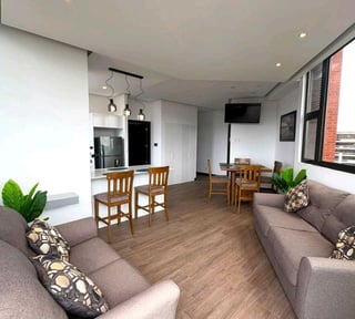 APARTAMENTO AMUEBLADO EN ALQUILER 📍 Edificio Diagoseis, Zona 10