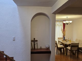 Casa amueblada en renta, Santa Lucia Milpas Altas - Image 1