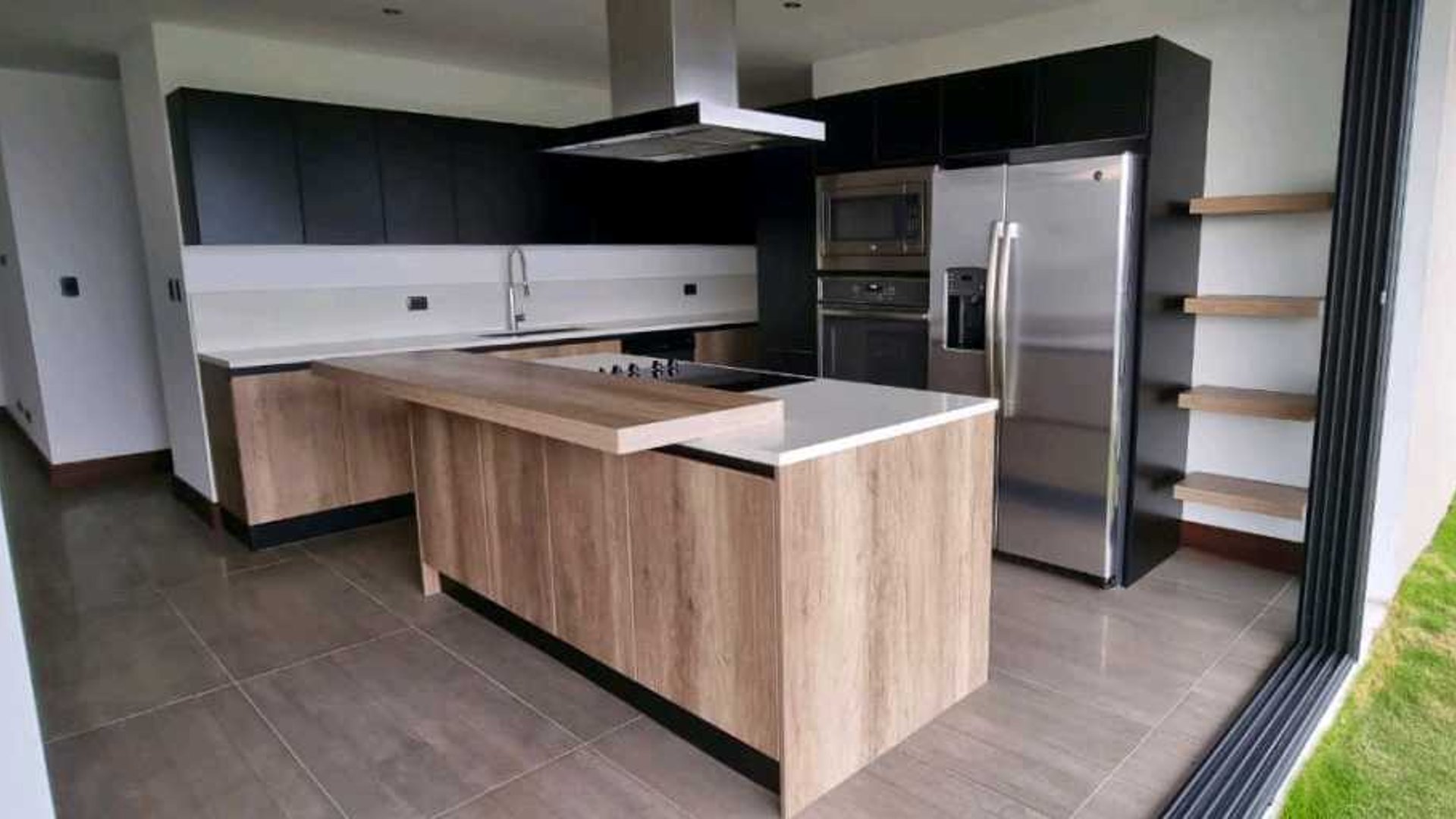 APARTAMENTO EN ALQUILER???? Edificio Zen Cayalá, Zona 16 - Miniatura 4