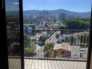 Alquiler de Apartamento TRIVÁ en Zona 15 - Image 3