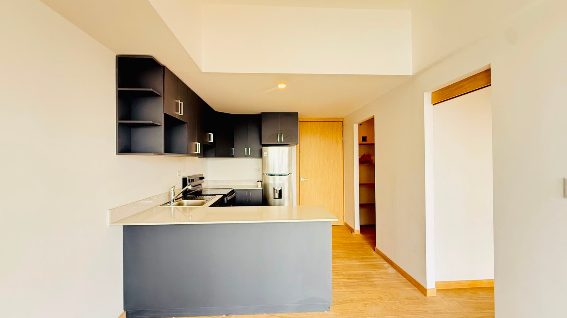 ALQUILER DE CÉNTRICO APARTAMENTO - MERAKI 10, ZONA 10 - Miniatura 6