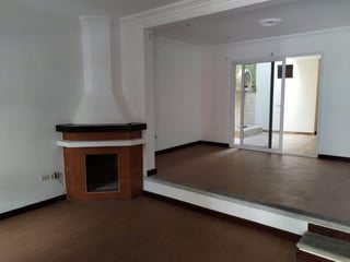 CASA EN VENTA CONDOMINIO BOSQUES DE ARRAZOLA, FHA - 2