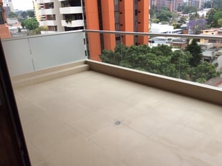 Apartamento en renta, nivel alto,  zona 14 - 4
