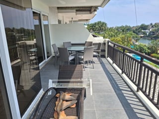 Apartamento en venta remodelado en Juan Gaviota, Marina del Sur - Image 6