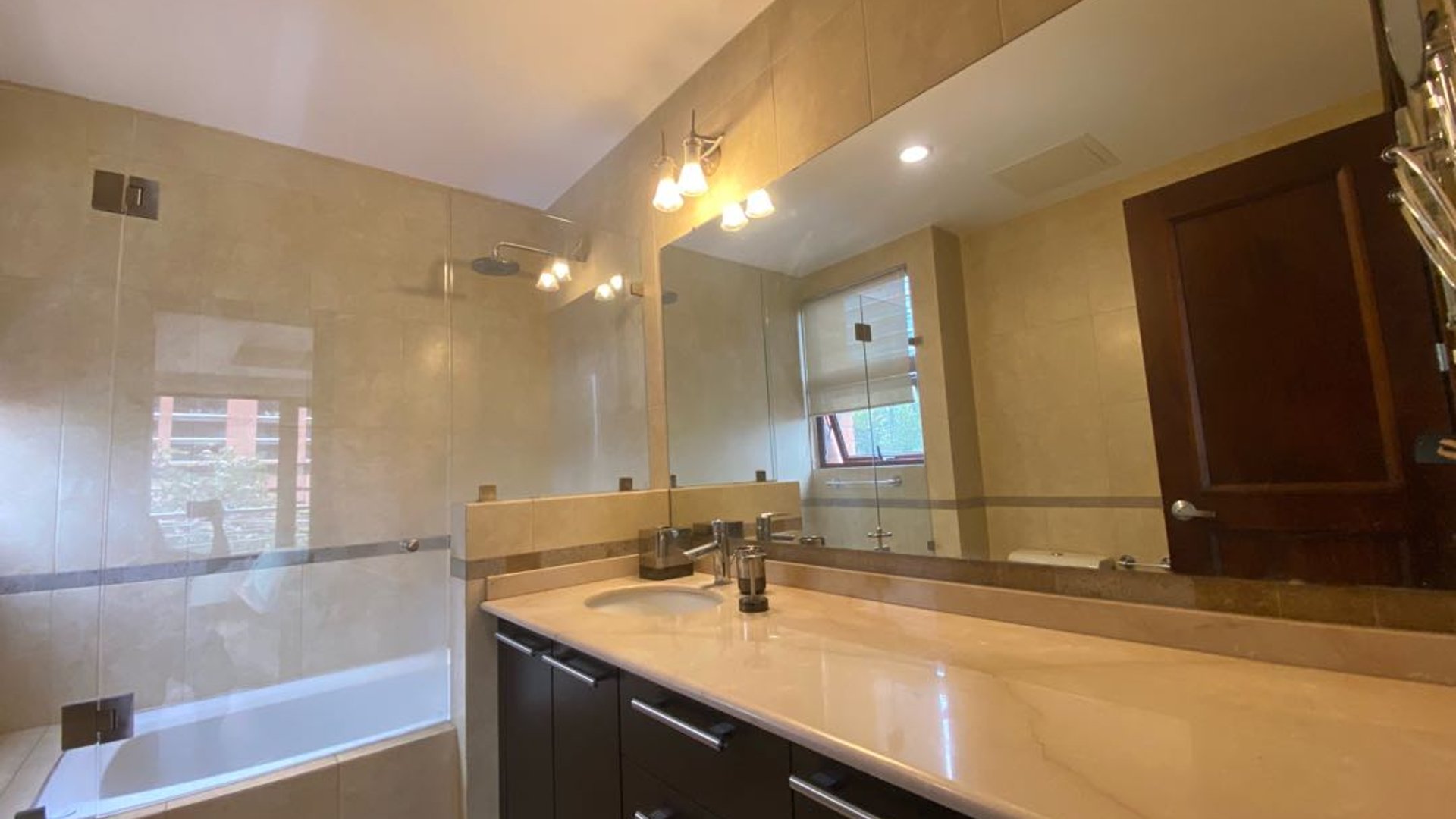Apartamento amueblado de 2 hab en alquiler Santa María zona 10 - Miniatura 10