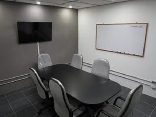 OFICINA DENTRO DE COWORKING, CALZADA ROOSEVELT - 2