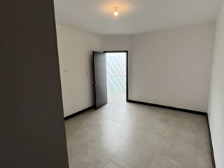 CASA EN VENTA EN LAS FUENTES ZONA 16 - Image 15