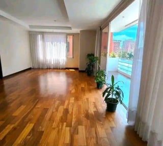 APARTAMENTO SUPER UBICACION Y TAMAÑO ZONA 10