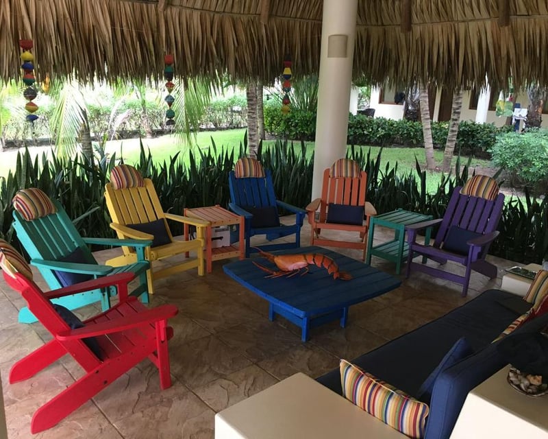 Beachfront 5-Bedroom House with Pool in Macamitas, Monterrico