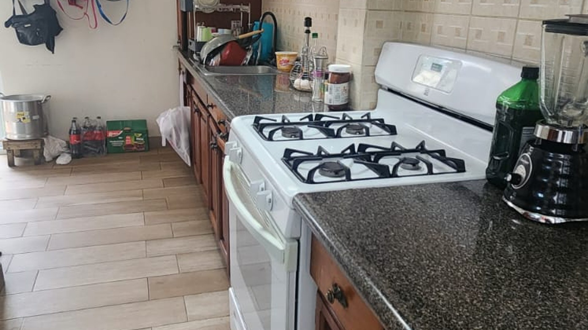 Linda Casa En Venta - En Zona 18, Residenciales Atlantida - Miniatura 3