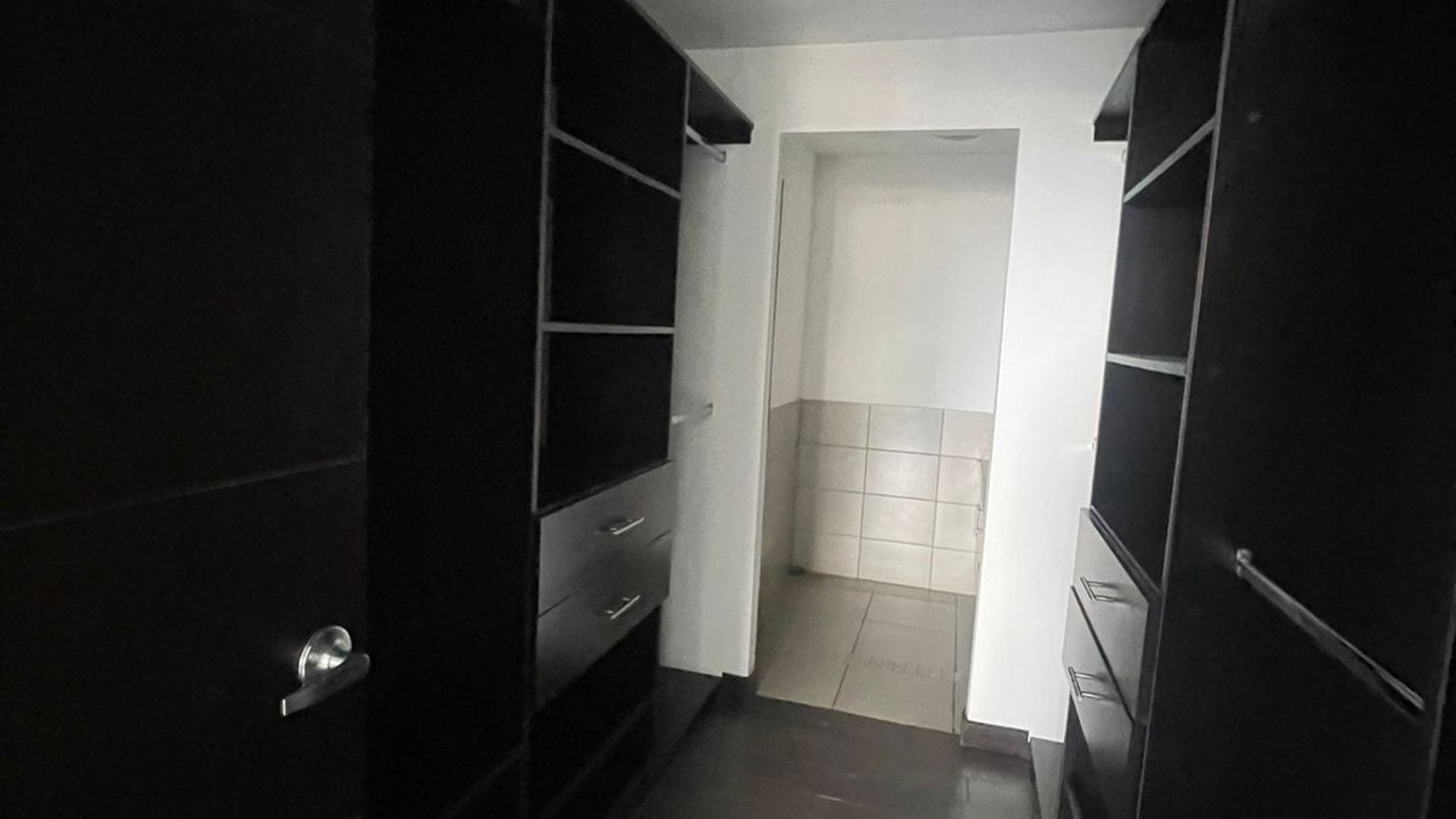 Apartamento en Alquiler Edificio Attica II, zona 14  - Miniatura 11