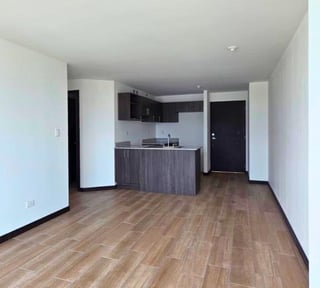 Apartamento en nivel alto en venta, 3 habitaciones en zona 12 Ref-5662