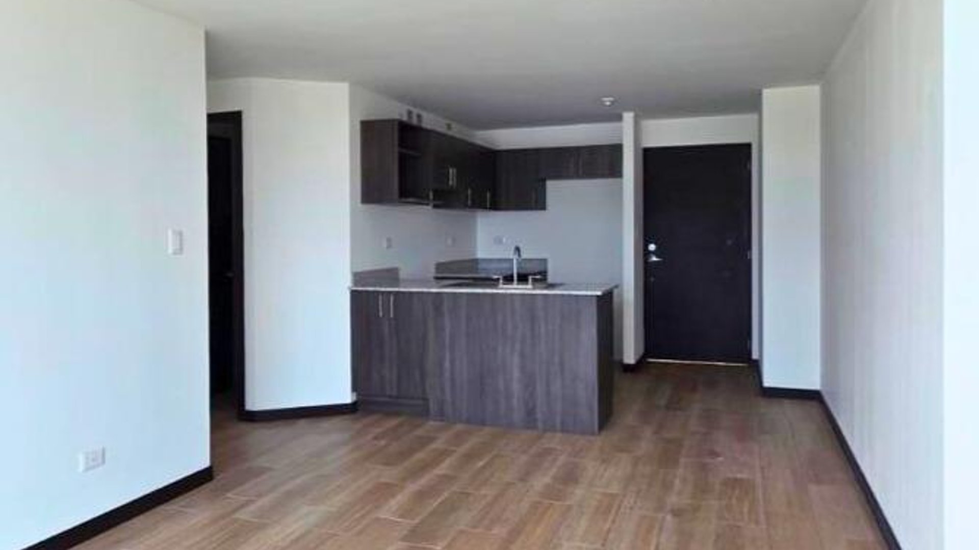 Apartamento en nivel alto en venta, 3 habitaciones en zona 12 Ref-5662