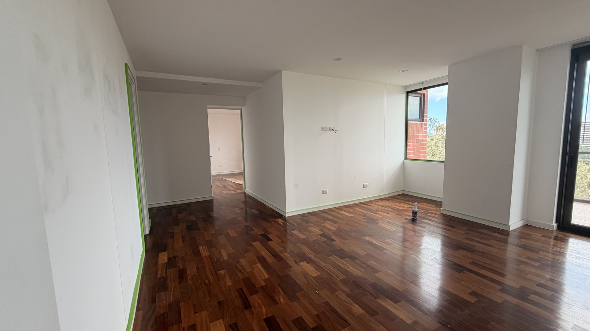 Apartamento en Alquiler Edificio Lucca, zona 10 - Miniatura 4