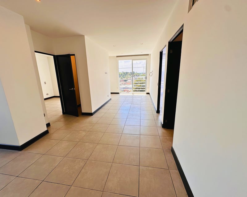 APARTAMENTO EN VENTA, EDIFICIO DESTINY 93 MTS2, 3 DORMITORIOS, CARRETERA A EL SALVADOR.