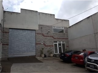 Preciosa Bodega En Alquiler En Zona 21,Al final de la  Atanasio - 3