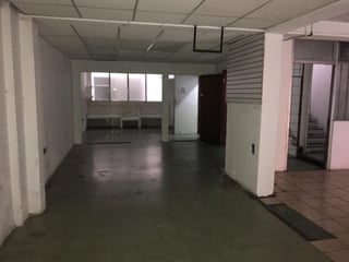 En Venta Casa para uso comercial en Zona 4 - Image 8
