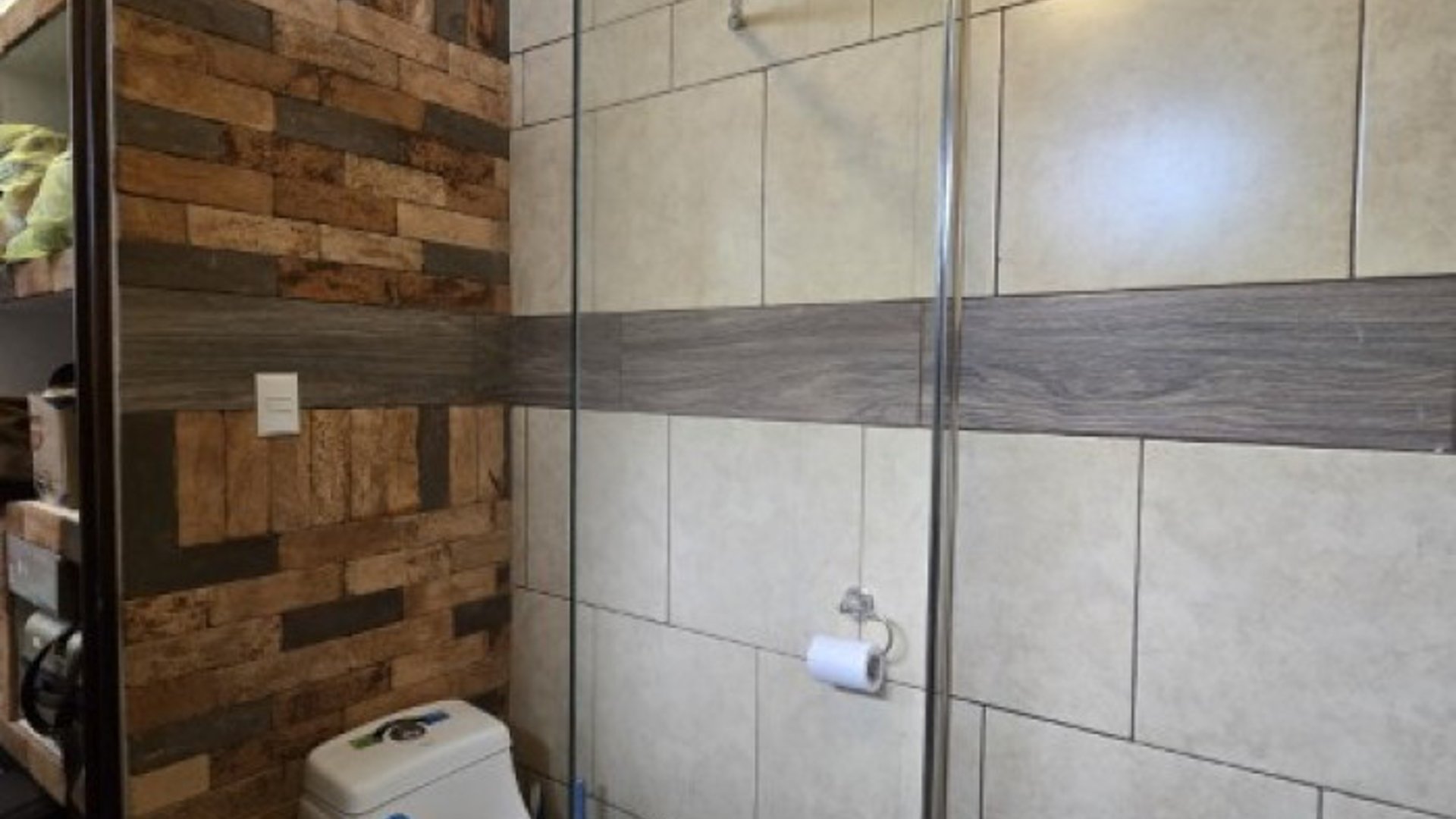 Casa y Apartamentos en Venta Zona 17 Ciudad Guatemala - Miniatura 11