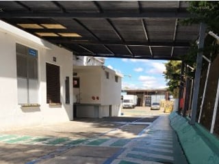 Propiedad comercial en venta con 2 frentes sobre la Roosevelt Ref-5694 - 2