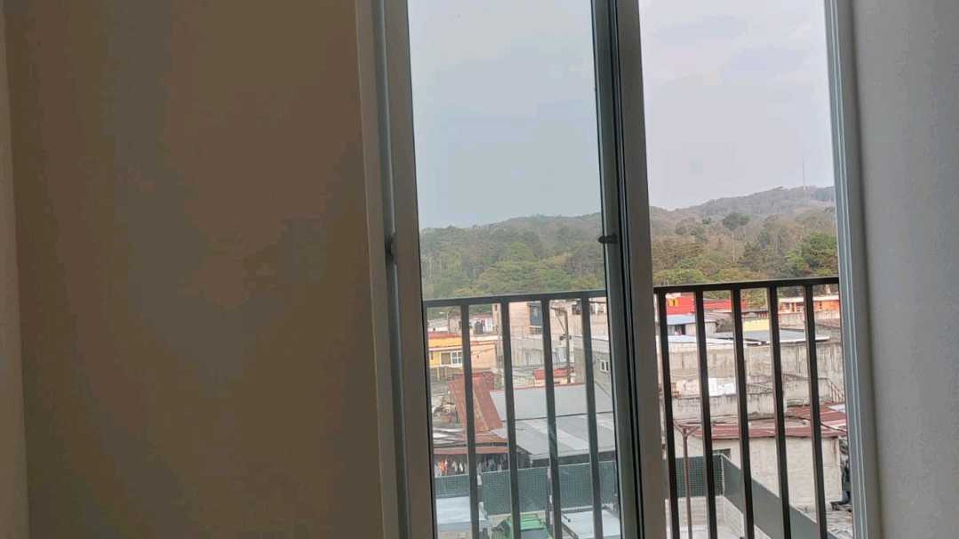 Alquilo Lindo Apartamento Sábana Arriba, z17 Edificio Unnido - Miniatura 7